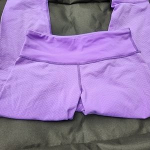 Purple wunder under capris size 6